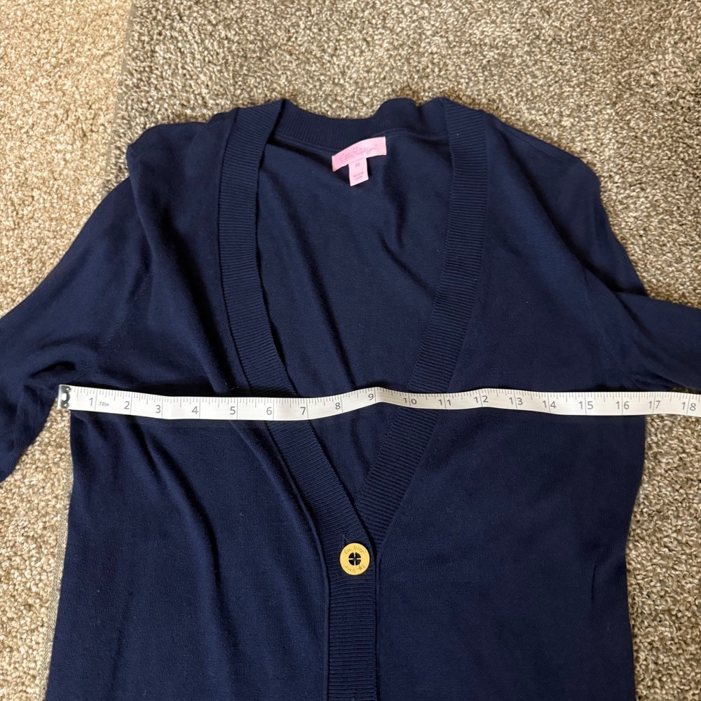 Women's Lilly Pulitzer Navy Cardigan Buttoned V Neck Long Sleeve Cotton SZ M - Picture 4 of 7